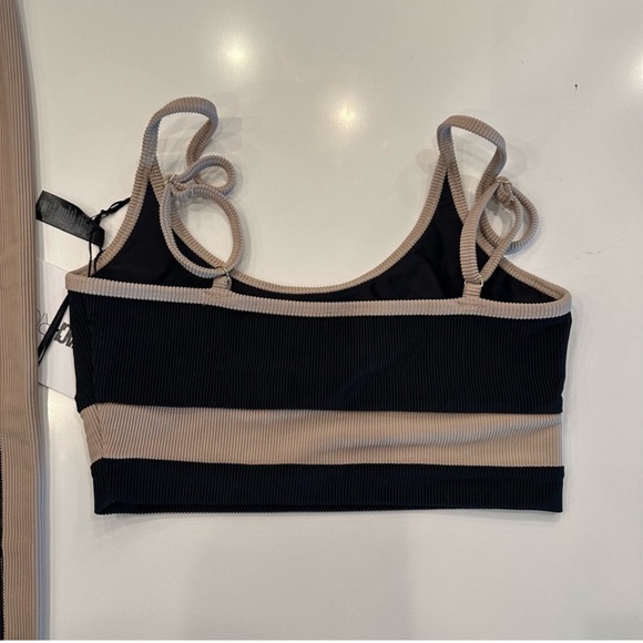 NWOT Beach Riot Set - Picture 4 of 4